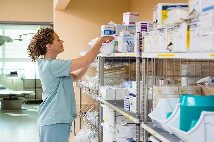 Hospital and Healthcare Application | Nurse in Back Rooms | Cold Storage Solutions